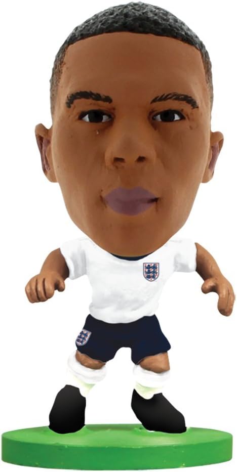 SoccerStarz England International Figurine Blister Pack Featuring Kieran Gibbs in England's Home Kit, Green