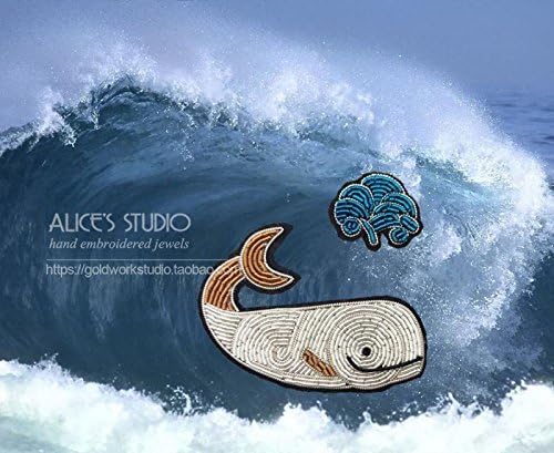Everyone waiting &amp; Special handmade wire embroidery Meng things corsage brooch pin white whale fountain