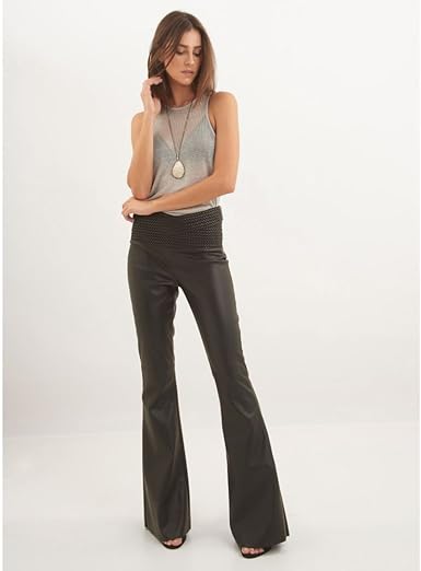 calca couro flare preta