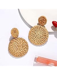 Pendientes de aro de mimbre trenzado hechos a mano con diseño de paja