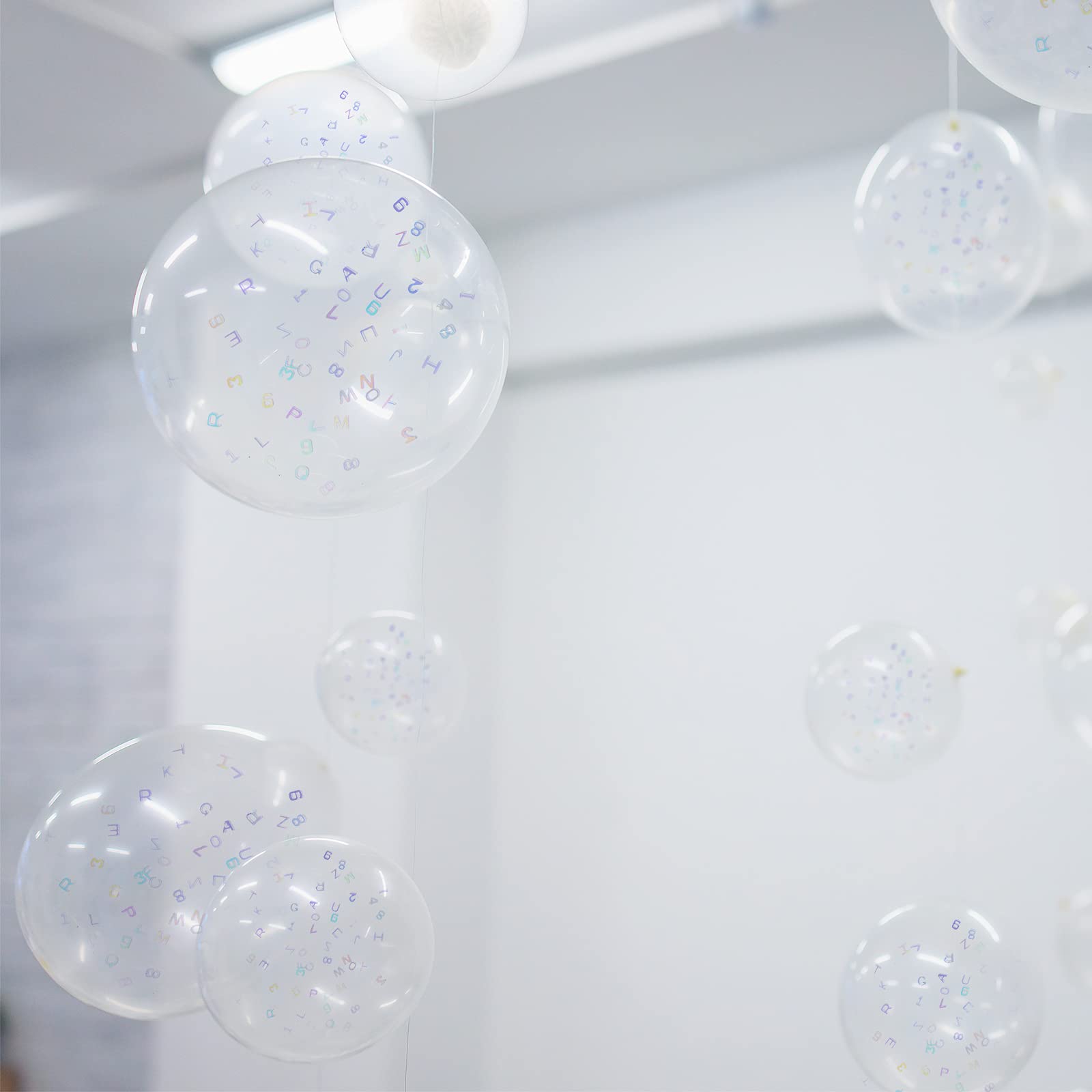 Skylety 3500 Pcs Confetti Glitter Number Letter Confetti 2.1 Oz/bag 6 mm Sequins Alphabet Table Decor Metallic Glitter Foil Twinkle Scatter Sequins for Xmas Birthday Party Wedding DIY Balloons Nail