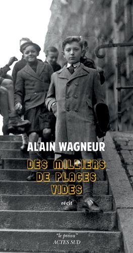 Des  milliers de places vides