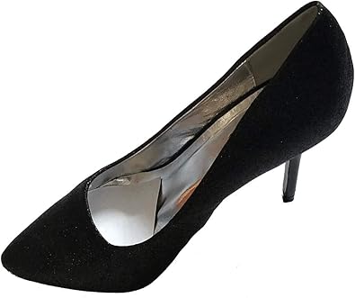 almond toe black pumps