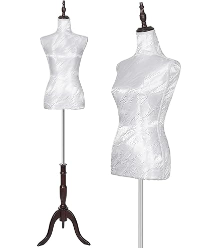 Amazon.com: Displays2go Size 8 Female Mannequin Dress Form with