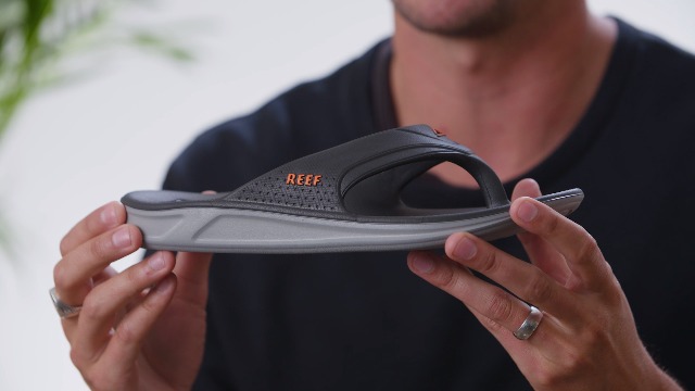 Reef-One-Mens-Waterproof-Sandals-Dual-Density-Single-Mold-Mens-Flip-Flops