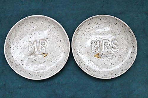 M.Mrs. Mr. &amp; Mrs. white speckled ring holder with 22k gold set of 2- M. and Mrs. dish x2 - Mr and Mrs ring dish with arrow and 22k gold - Mr. &amp; Mrs. ring holder