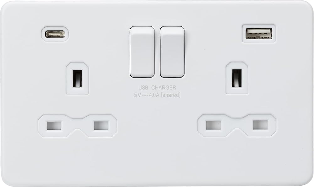 Knightsbridge SFR9940MW 13A 2G SP Switched Socket Dual USB A+C 4A Matt White