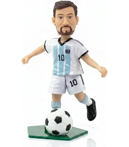 Amazon.com: SoccerStarz - Argentina Diego Maradona - Home Kit