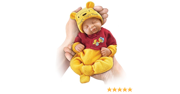 Amazon Com Fiorenza Biancheri Tiny Milagros Winnie The Pooh Noche Noche Winnie The Pooh Realista Sleeping Baby Doll Con Sleeper Por Ashton Drake Juguetes Y Juegos