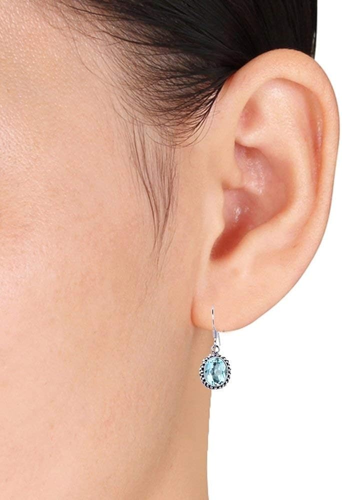 Men A Beautiful Earring Set For Stylish Women Oval ...