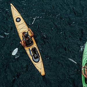 MNT10 Dry Bag Packsack wasserdicht mit Tragegurt I Dry Bags Waterproof in 10l oder 20l I Wasserfeste Tasche fรผr Reisen, Outdoor und Camping I Seesack robust und widerstandsfรคhig (Schwarz, 10 L) 6 Schnorchelmasken 51YWHSFnaSL. SS300 ๐ ๐ ๐ก๐ง๐ญ๐ฌ - ๐๐ซ๐ฃ๐๐ข๐ฅ๐ ๐ง๐๐ ๐จ๐ก๐๐ก๐ข๐ช๐ก Die Freiheit ruft! Wir bei MNT10 wollen, dass Du als allerstes deine Kopf frei hast. Deswegen haben wir fรผr jeden Deiner Plรคne das passende Produkt, und klar: hohe Qualitรคt, fairer Preis! Unsere wasserfeste Dry Bag mit Tragegurt und stabilen Karabinerhaken lรคsst Dich garantiert nicht im Stich.
๐ ๐๐๐๐ก ๐ฉ๐๐๐๐ฆ๐๐๐ง๐๐๐๐ฅ ๐๐๐๐๐๐๐ง๐๐ฅ. Egal ob auf der nรคchsten Rucksack-Tour, im Skiurlaub, beim Boot oder Kajak fahren, zum Schwimmen oder im Alltag. Unser wasserfester Packsack hรคlt Nรคsse von Kleidung, Schuhen oder Wertsachen fern und schรผtzt, was Dir lieb ist! Wichtig an dieser Stelle: der Dry-Bag darf nicht lange unter Wasser getaucht werden!
โ
๐ฆ๐ง๐๐๐๐๐๐ฆ ๐ ๐๐ง๐๐ฅ๐๐๐ & ๐ฃ๐๐๐ง๐ญ ๐ข๐๐ก๐ ๐๐ก๐๐. Unsere wasserdichte Tasche bietet mit 10 oder 20 L jede Menge Stauraum. Das Material ist zu 100% wasserfest, zusรคtzlich hat der Dry Bag versiegelte Nรคhte. So ist der Inhalt gut geschรผtzt und maximale Sicherheit ist garantiert. Mit der praktischen wasserabweisenden Reiรverschluss-Auรentasche bringst Du auch kleine Gegenstรคnde unter und fรผr Trinkflaschen gibt es die separate Auรentasche.