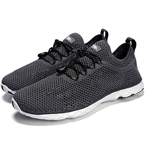 5 Best Shoes for White Water Rafting Reviewed with Buyer's Guide