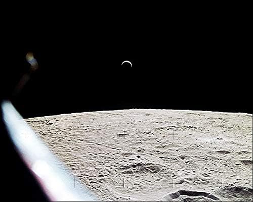 Amazon Com Earthrise Over Lunar Surface From Nasa Apollo 15 8x10 Silver Halide Photo Print Posters Prints