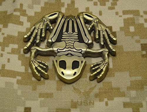Antique bronze bone frog challenge coin / seal / swcc /…