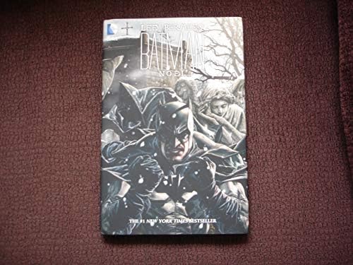 Lee Bermejo: Batman : Noel (Hardcover); 2011 Edition Hardcover – January 1, 1679