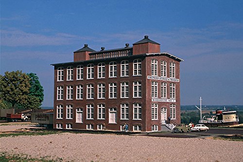 Walthers, Inc. Front Street Warehouse Kit, 3/8 x 10 17.1 x 39.1 x 25.4cm