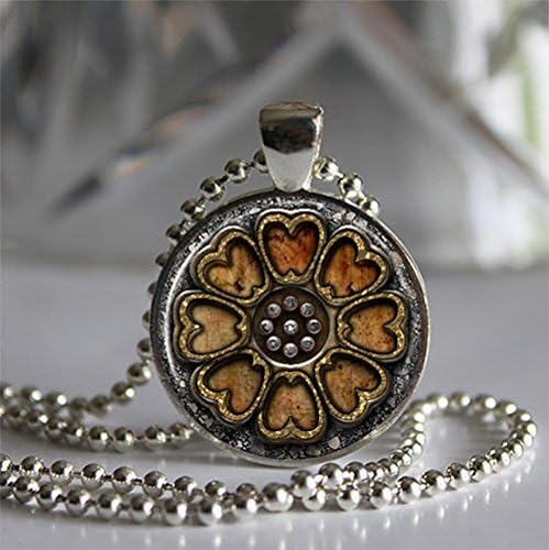 Jewelry tycoonPai Sho Inspired Pendant