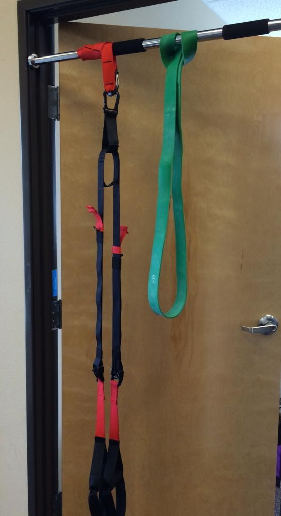 Amazon.com : j/fit Deluxe Doorway Pull-Up Bar : Sports & Outdoors