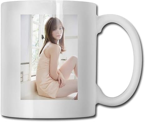 Amazon Co Jp 乃木坂46 白石麻衣 マグカップ 耐熱マグカップ コーヒー グッズ 陶器 大容量 真空断熱 ギフト ホーム キッチン