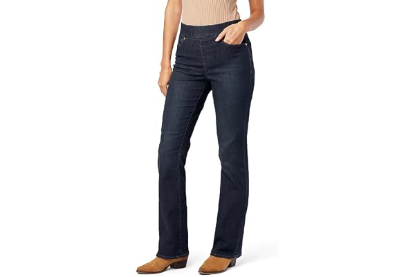Levi Strauss Signature Gold Womens Totally Shaping Pull-on Bootcut (Also Available in Plus Size) Jeans