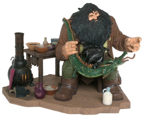 Harry Potter - Hagrid's New Arrival Collectible Statue - 