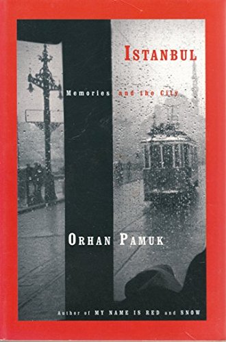 Istanbul: Memories and the City 0739468502 Book Cover