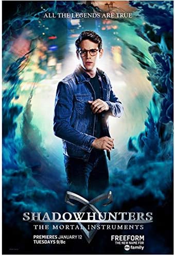 Shadowhunters The Moral Instruments Alberto Rosende As Simon Lewis Standing Tall Looking Concerned 8 X 10 Inch Photo At Amazon S Entertainment Collectibles Store