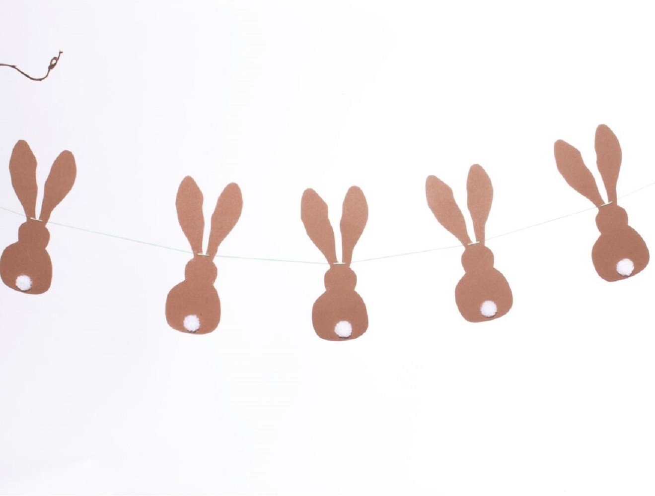 Good old Friends Pompom bunny garland