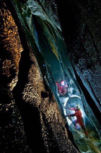 Speleologists in Topolnita Cave Romania Journal: 150 page lined notebook/diary