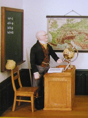 Profesor de escritorio con silla para la casa de muñecas Kit
