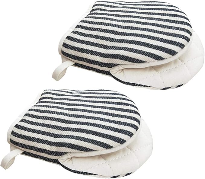 Photo 1 of 1 Pair Mini Oven Mitts,High Heat Resistant Oven Gloves,Kitchen Short Oven Mit with Hanging Loop for BBQ, Baking, Cooking and Grilling, (Balck)