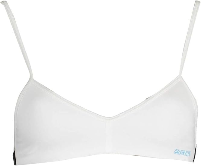 14 Jähriges Mädchen In Calvin Klein Bh