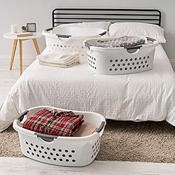 IRIS USA 50L Plastic Hip Hold Laundry Basket with