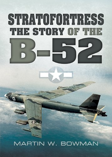 Download Stratofortress: The Story of the B-52 (English Edition) PDF