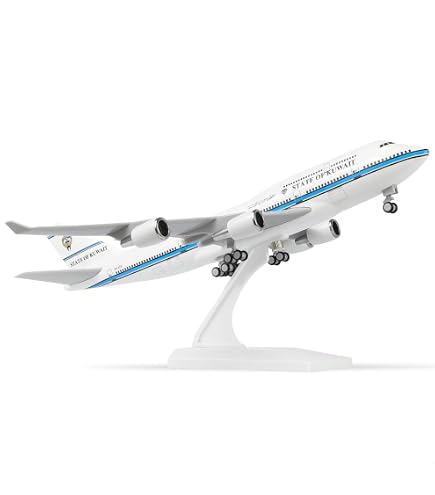 Amazon.com: Flight Miniatures Kuwait 777-200 1:200 Scale Model
