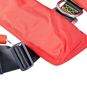 Schnorchelmasken 51ZXYsGyF7L. SS300 Die AWN Supralite Rettungsweste hat einen Auftrieb von 150 N und ist für ein Körpergewicht von 50-120 kg zugelassen.
Diese Rettungsweste verfügt über einen schwimmenden PU-Körper, der in die Schutzhülle integriert ist.
Die Rettungsweste ist außerdem mit einem Schnappverschluss, einem Bergegurt, Reflexstreifen und einer Signalflöte ausgestattet.