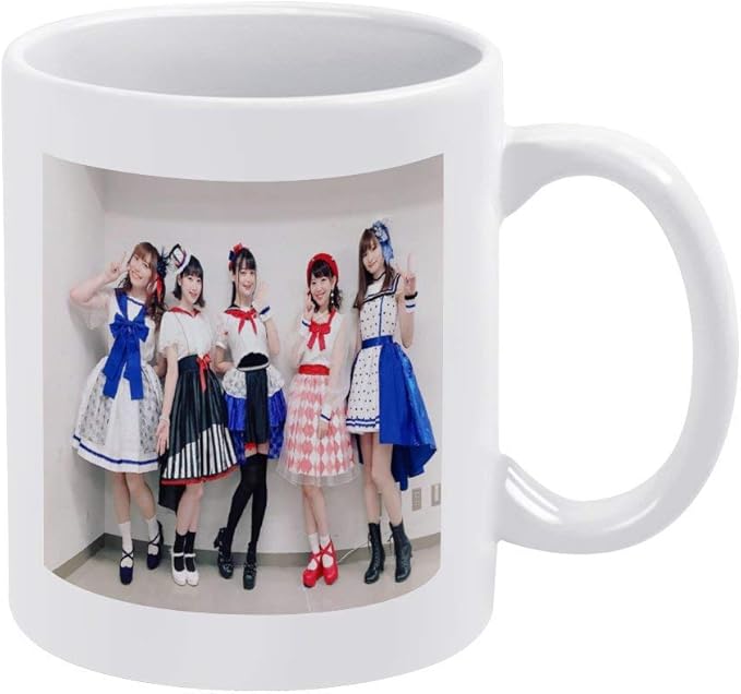 Amazon Co Jp 上坂すみれ マグカップ コーヒーカップ カップ プリント パッケージ入り 個性 使いやすい 330ml おしゃれ 耐熱 繰り返し使用 仕事用 贈り物 ギフト プレゼント 食器 グッズ ホーム キッチン