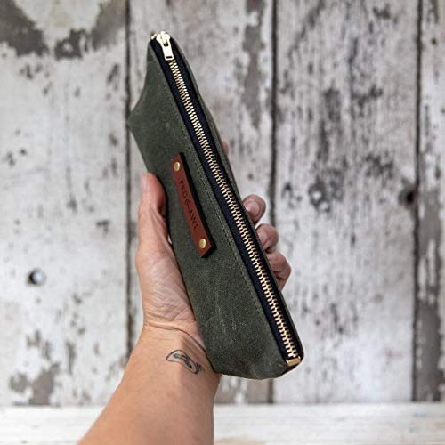The Drafter Pouch in Moss