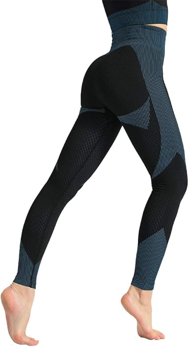 squatting in compression tights