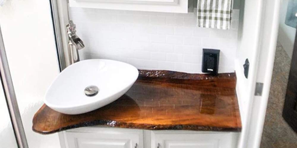 Crystal Clear Epoxy Resin Totalboat 2 Quart Epoxy Resin