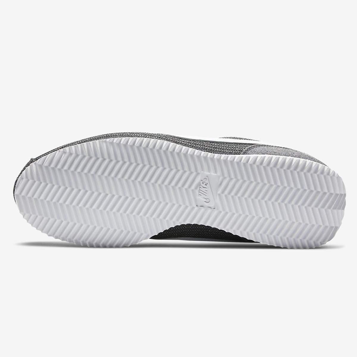 Amazon Co Jp ナイキ コルテッツ ベーシック プレミアム Cortez Basic Pm アイアングレー ベアリーボルト セレスタインブルー ホワイト Cq6663 001 日本国内正規品 25 0cm スポーツ アウトドア