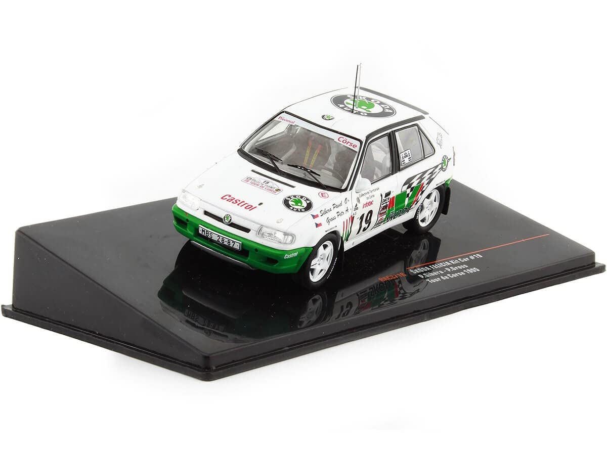 ixo RAC371B Miniature Collection Car, White/Green