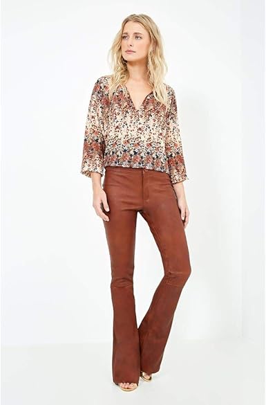 calça flare stretch