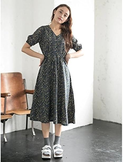 Amazon Co Jp イーハイフンワールドギャラリー E Hyphen World Gallery イーハイフンワールドギャラリー 花柄 Vネックワンピース ネイビー F 服 ファッション小物