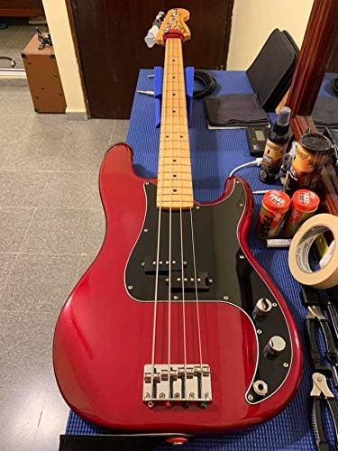 Musiclily 13 Hole P Bass Pickguard for Fender American/Mexican Standard Precision Bass,3Ply Black, Taille unique - Image 3