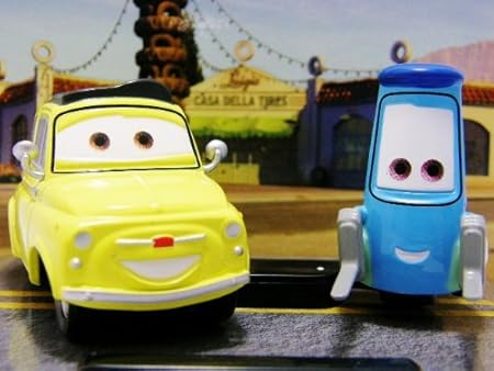 Amazon ディズニー カーズ ミニカー ルイジ グイド 豪華ジオラマケース入り ミニカー モデルカー おもちゃ