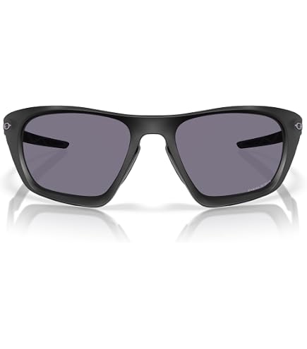 Amazon.com: Oakley LATERALIS OO9431 Rectangle Sunglasses With Amazon.com: Oakley LATERALIS OO9431 Rectangle Sunglasses With