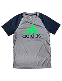 Camiseta con logotipo de adidas para jóvenes.