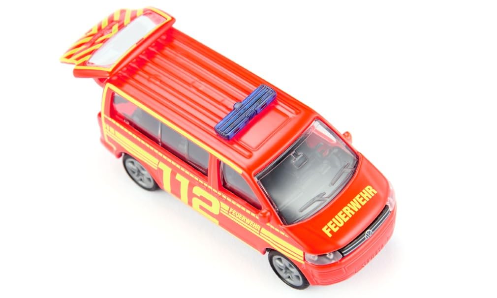 Siku 1547, VW T5 Feuerwehr Einsatzleitung, Metall/Kunststoff, Rot/Gelb, Spielzeugauto für Kinder, Heckklappe zum Öffnen, Anhängerkupplung 4