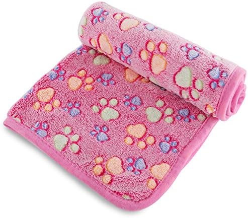 Petbobi Pet Blanket Super Soft and Fluffy Premium Flannel Fleece Dog Throw Blanket, Appealing and Cute Paw Prints Equally for Puppy Cat Kitten (Pink Paw)
